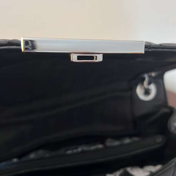 MK - Picture 9 of 15